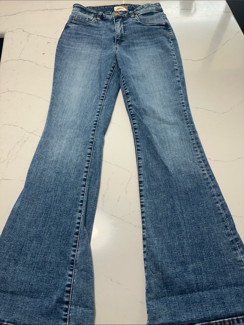 Kut from the Kloth Wide Leg Flare Jeans in Medium Blue Wash